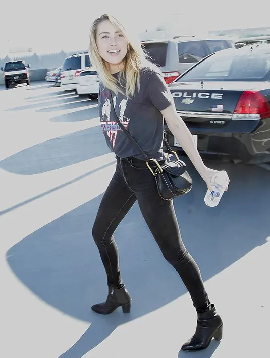 Sejak awal proses cerai, Heard telah berencana mendonasikan harta gono-gini yang menjadi haknya kepada pihak yang membutuhkan. Kesepakatan itu juga disetujui Johnny Depp. (doc.dailymail.com)