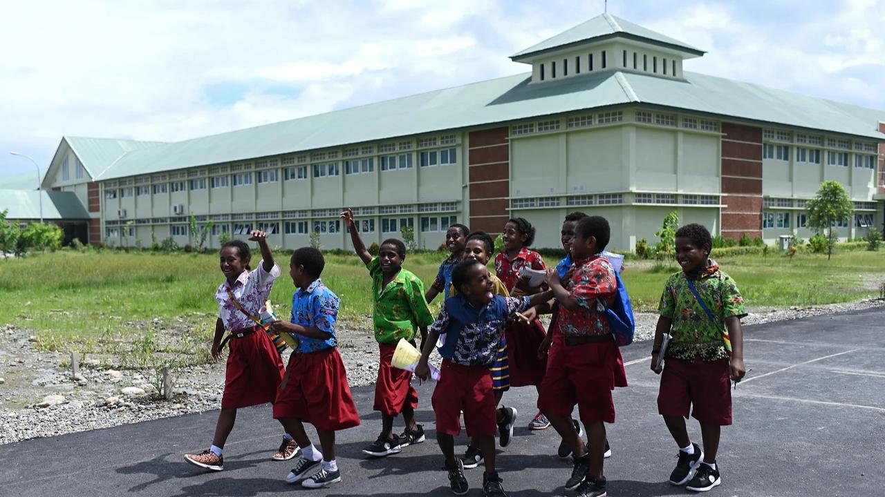 Program Tangung Jawab Sosial PT Freeport Indonesia (PTFI) yang meliputi sektor pendidikan, kesehatan, ekonomi dan lainnya