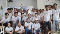 Komunitas Rambut Putih Makassar mendeklarasikan kebulatan tekad Ganjar Prabowo dalam Pemilihan Presiden 2024. (Liputan6.com/ ist)