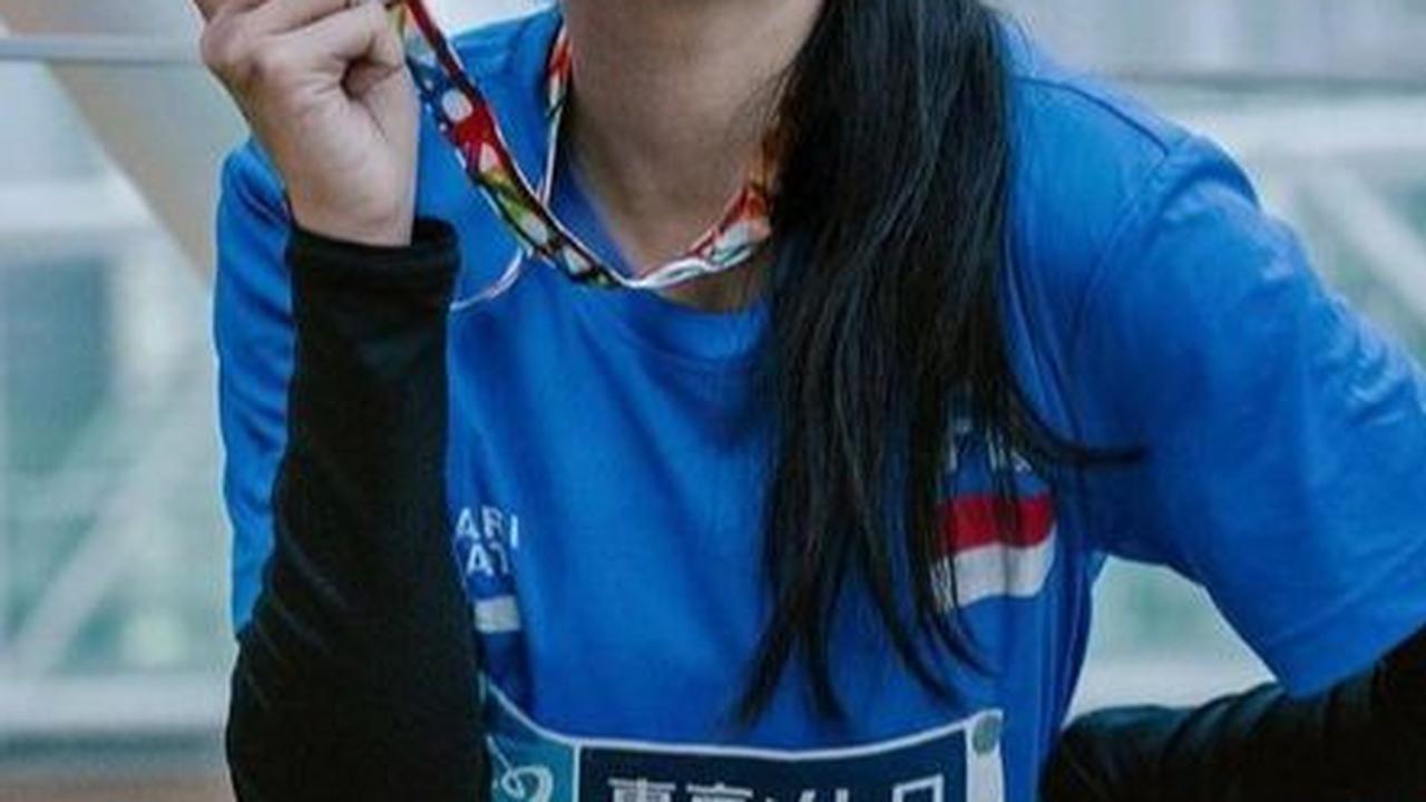 8 Foto Cantik Febby Rastanty Tampil Sporty, Bersinar Bak Boneka Barbie