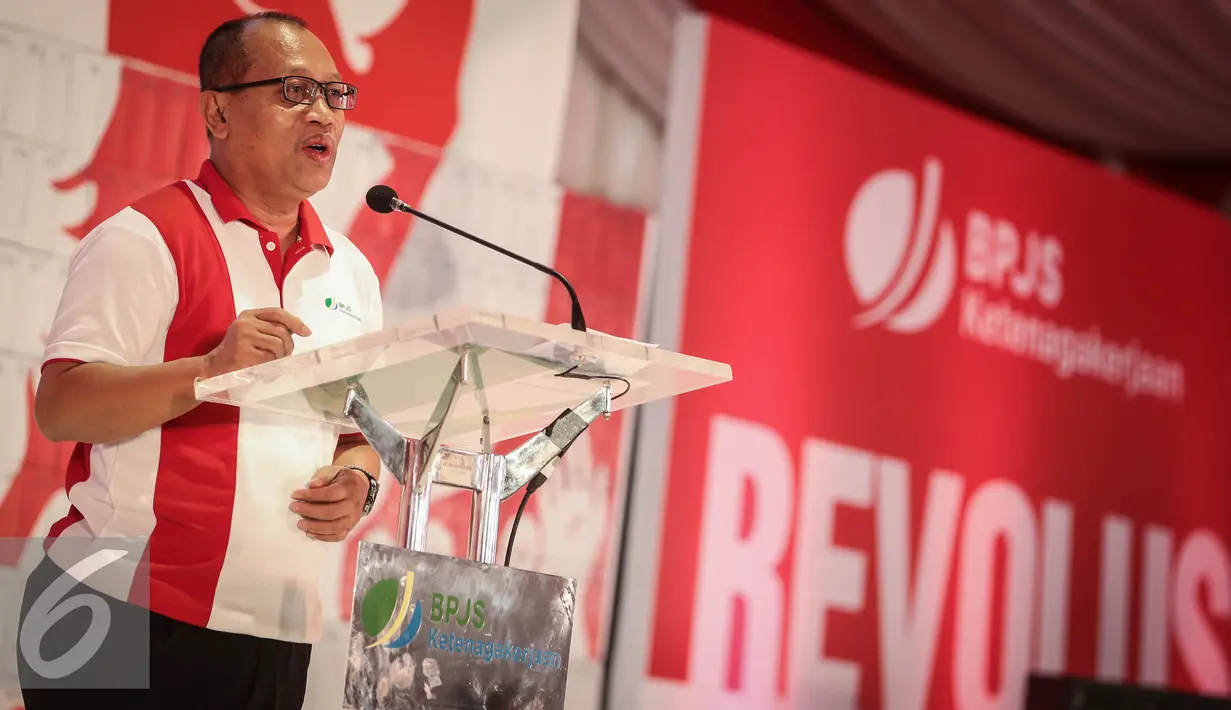 Dirut BPJS Ketenagakerjaan Agus Susanto memberikan sambutan dalam acara Deklarasi  Revolusi Mental, Jakarta, Rabu (23/3). Perubahan pelayanan yang lebih terukur, pemberian manfaat yang prima dan pasti. (Liputn6.com/Faizal Fanani)