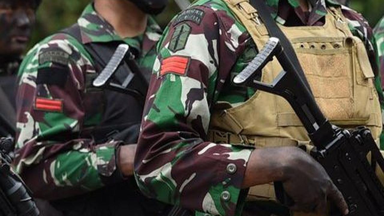 Pengayom Masyarakat Sejati, Video Lawas Anggota TNI-Polri Bantu Anak Sekolah di Tahun 1998 Disorot