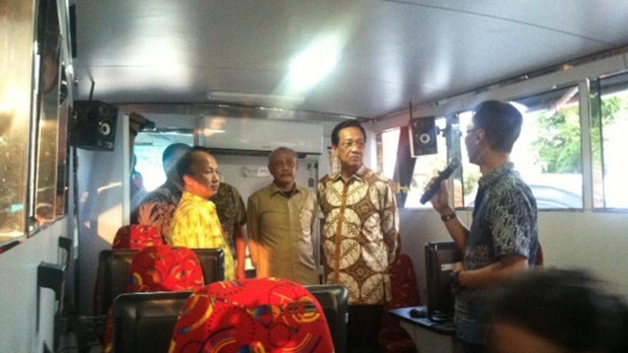 Belajar anti korupsi di bus pintar KPK