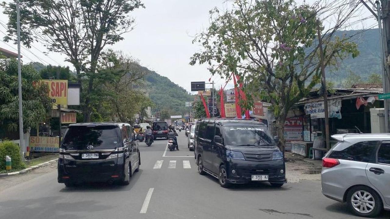Polres Garut Terapkan Rekayasa Lalu Lintas Satu Arah Atasi Kepadatan Libur Paskah