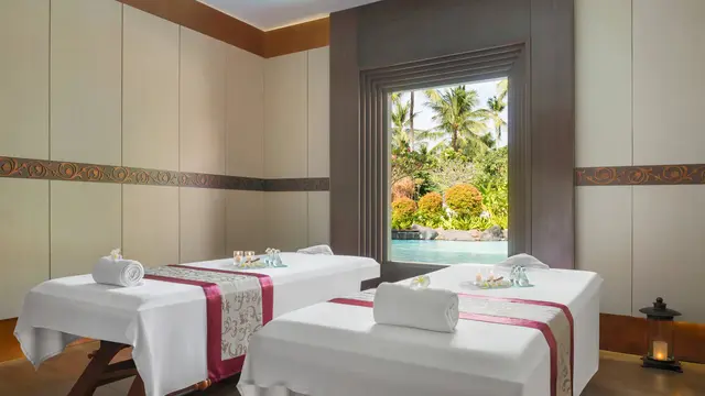 Memanjakan Diri dengan Pijat Tradisional Bali di The Laguna Resort & Spa