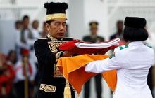 FOTO: Suasana Upacara HUT Kemerdekaan RI Pertama Kali di IKN, Penuh Khidmat dan Diwarnai Dentuman Meriam