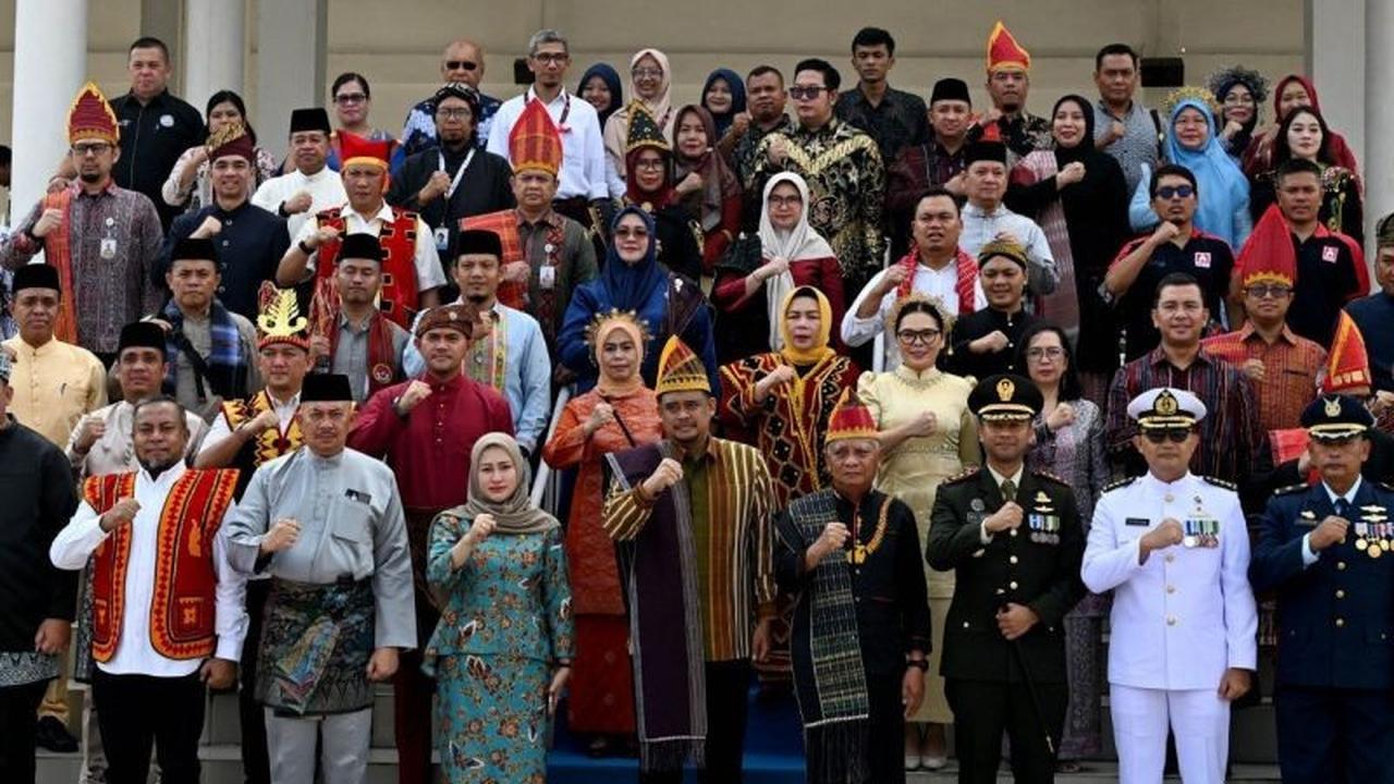 Gubernur Bobby Nasution Minta Kenaikan Gaji Guru Sumut Setiap Hardiknas untuk Sejahterakan Pendidik