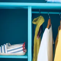 Tampil modis tidak perlu ribet, yang penting adalah kenyamanan. (unsplash.com/@jordipbu)