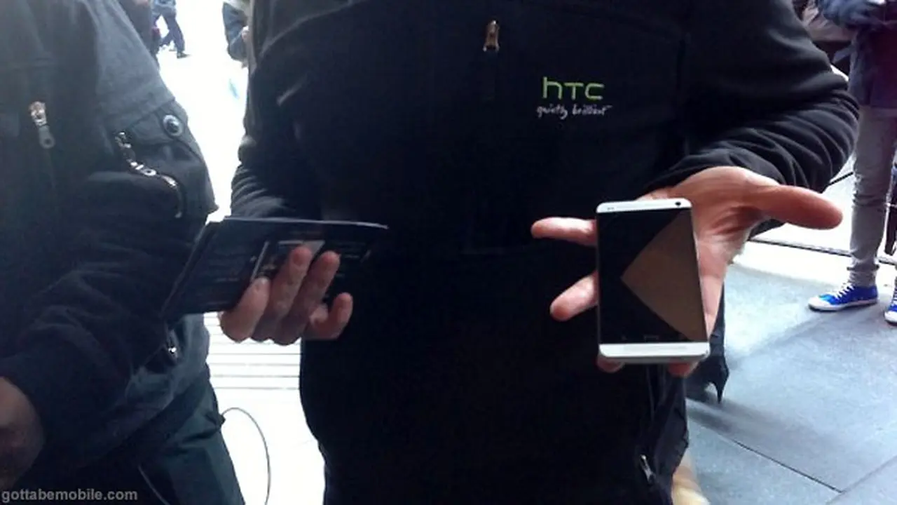 htc-promo-gottabemobile.com-130315b.jpg