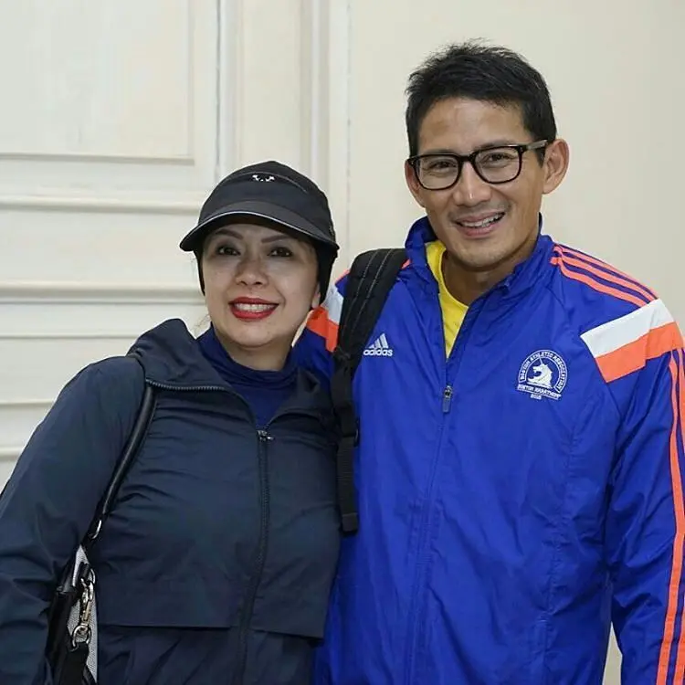 Kemesraan Sandiaga Uno dan istrinya Nur Asia Uno. (Instagram/nurasiauno)