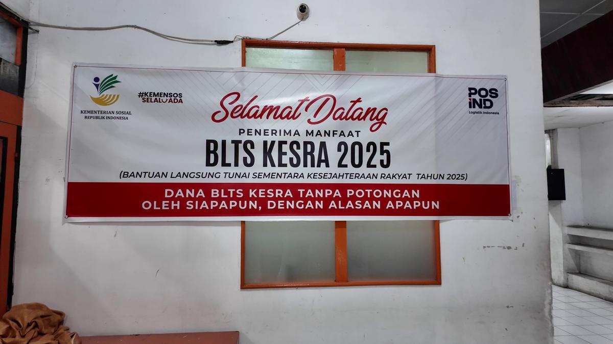 Menjangkau Wilayah Pelosok, BLT Kesra Diantar hingga Pintu Rumah