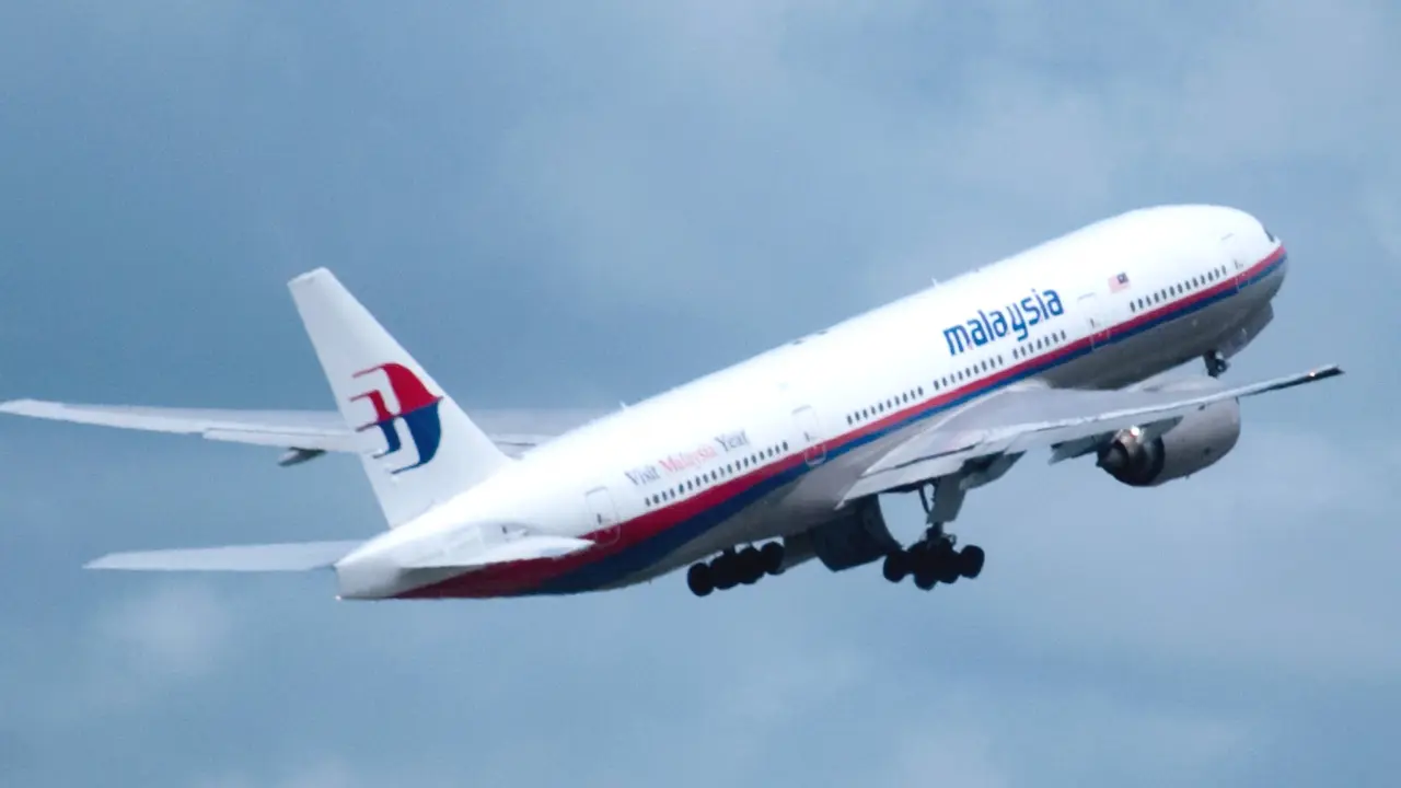 Pesawat Malaysia Airlines Menuju Beijing Hilang Kontak