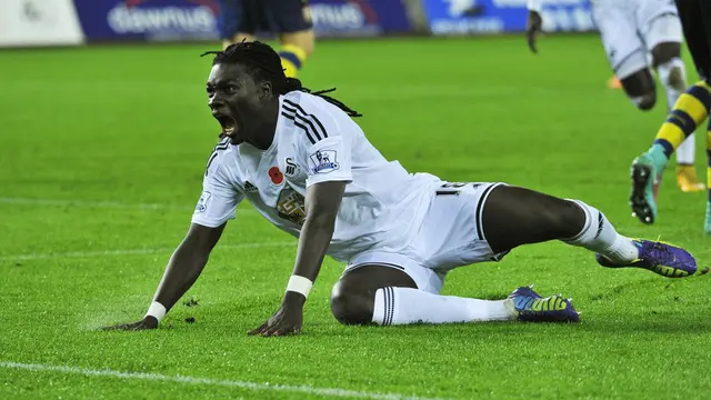 Striker Swansea City Bafetimbi Gomis