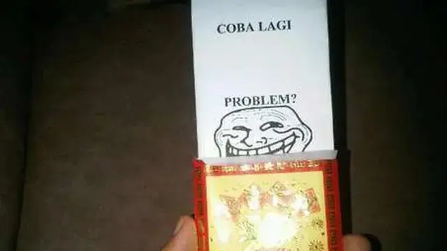 6 Potret Isi Angpao Berupa Pertanyaan Ini Bikin Elus Dada, Tak Sesuai Harapan