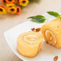 ilustrasi bolu gulung kukus/copyright by Amarita (Shutterstock)