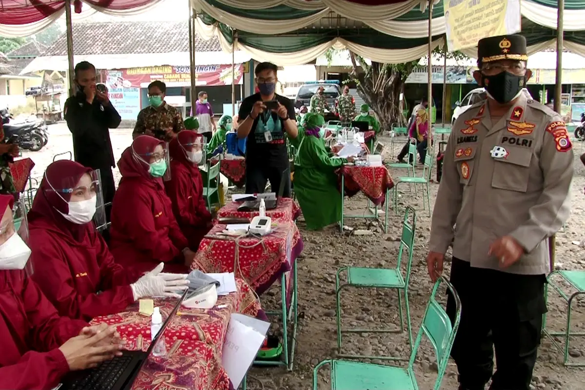 Wakapolda DIY Tinjau Vaksinasi di Semanu Gunungkidul