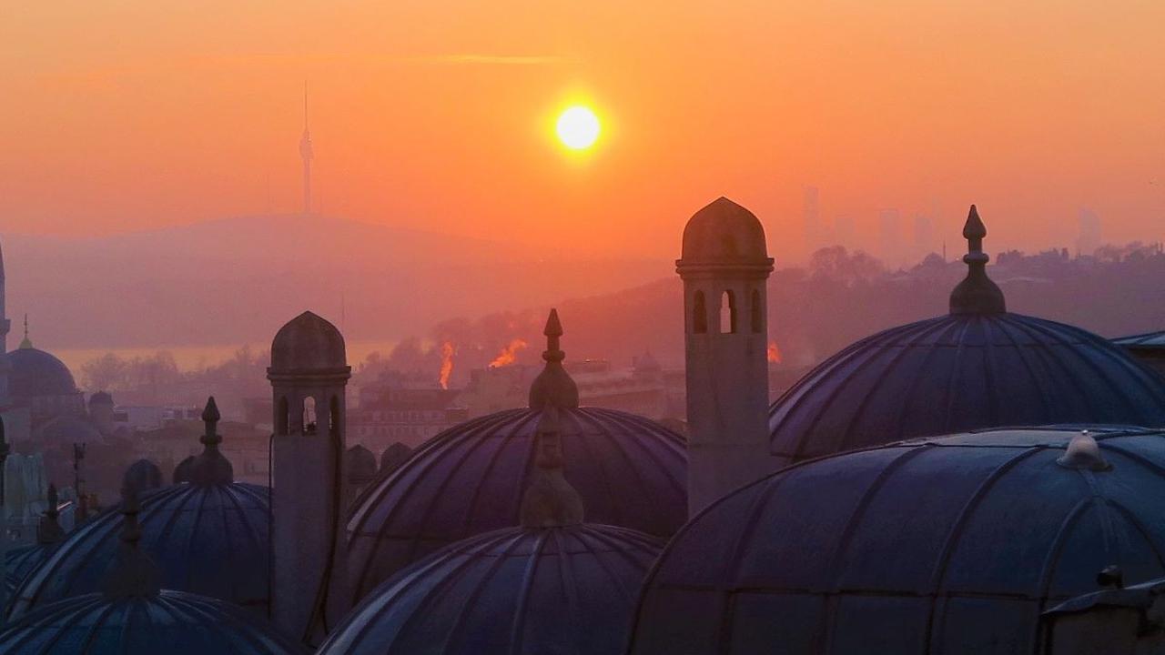 Niat Shalat Fajar 2 Rakaat Sebelum Subuh, Lengkap dengan Tata Cara dan Doanya