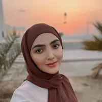 Seperti inilah penampilan Ashanty ketika mengenakan hijab saat umrah. Penampilan cantik Ashanty, ternyata menarik perhatian publik. [Foto: instagram.com/ashanty_ash]