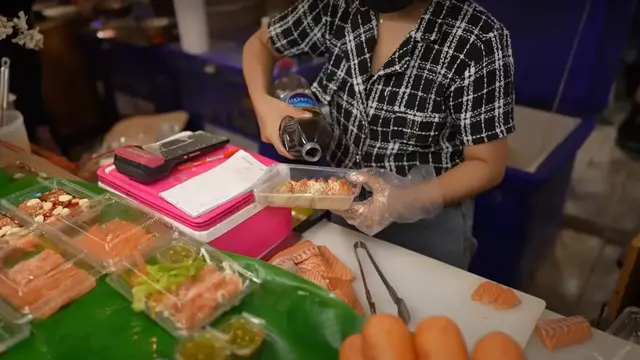 Salmon Sashimi dengan Bumbu Khas Thailand Jadi Jajanan Favorit Sisca Kohl