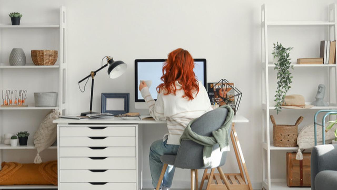 Rekomendasi Meja Komputer untuk Bikin Desk Setup yang Estetik, Mana Incaranmu?