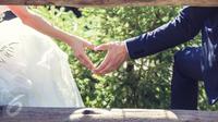 Foto prewedding merupakan momen romantis dengan pasangan sebelum menikah. Jika dilakukan dengan persiapan yang matang, hasilnya memuaskan.
