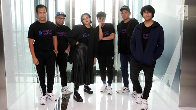 Grup band elektronik musik, NEV Plus saat media visit di Liputan 6