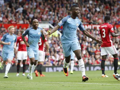 Manchester City menaklukkan tuan rumah Manchester United, 2-1, dalam laga Premier League di Stadion Old Trafford, Sabtu (10/9/2016). Dua gol City dicetak oleh Kevin De Bruyne dan Kelechi Iheanacho. (Action Images via Reuters/Carl Recine)