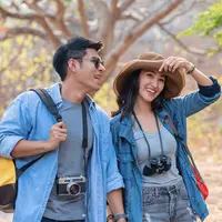 ilustrasi pasangan bahagia/copyright By YaniSinla (Shutterstock)