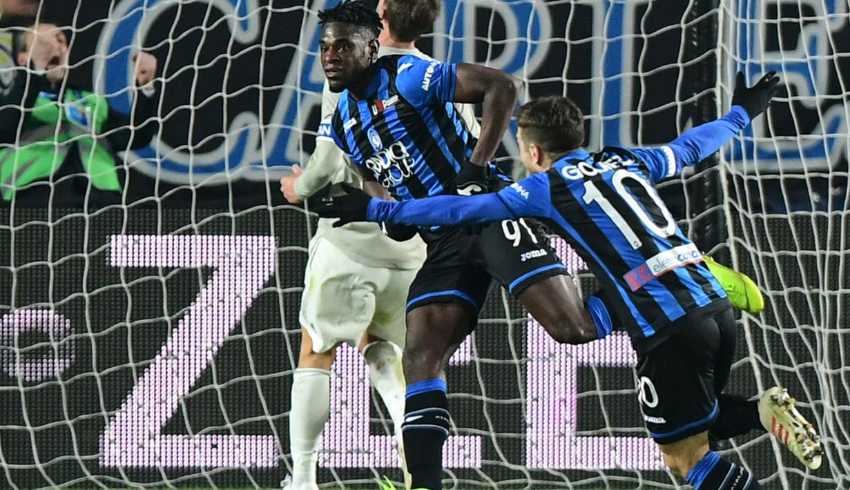 4. Duvan Zapata (Atalanta) - 17 gol dan 4 assist (AFP/Miguel Medina)