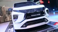 Small MPV Mitsubishi baru bisa dipesan di GIIAS 2017 dan mobil ini baru akan disuplai ke dealer September 2017 serta dikirim ke konsumen Oktober 2017. (Herdi Muhardi)