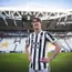 Dusan Vlahovic adalah pemain sepak bola berbakat asal Serbia yang tergabung dalam klub Juventus