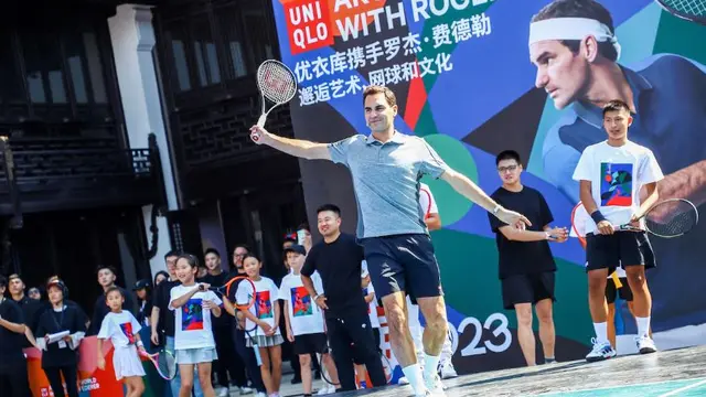Pelatihan Tenis oleh Federer
