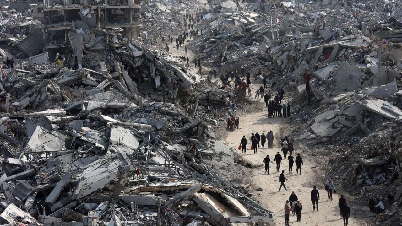 FOTO: Derita Warga Palestina yang Diusir Paksa Israel dari Jalur Gaza Utara, Pulang-Pulang Rumah Sudah Hancur Lebur