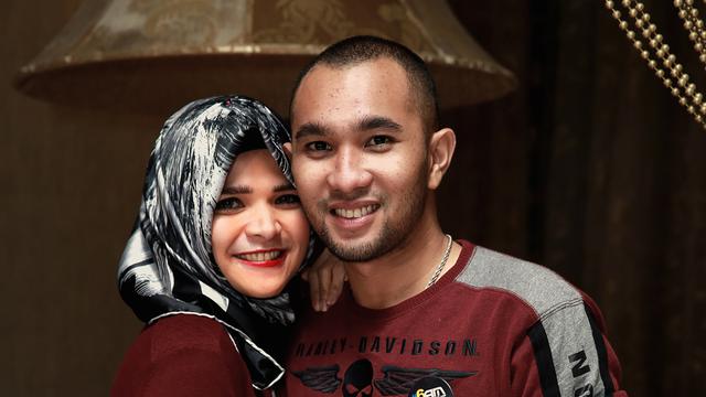 Enji Eks Ayu Ting Ting Blak Blakan Soal Perceraian Showbiz Liputan6 Com