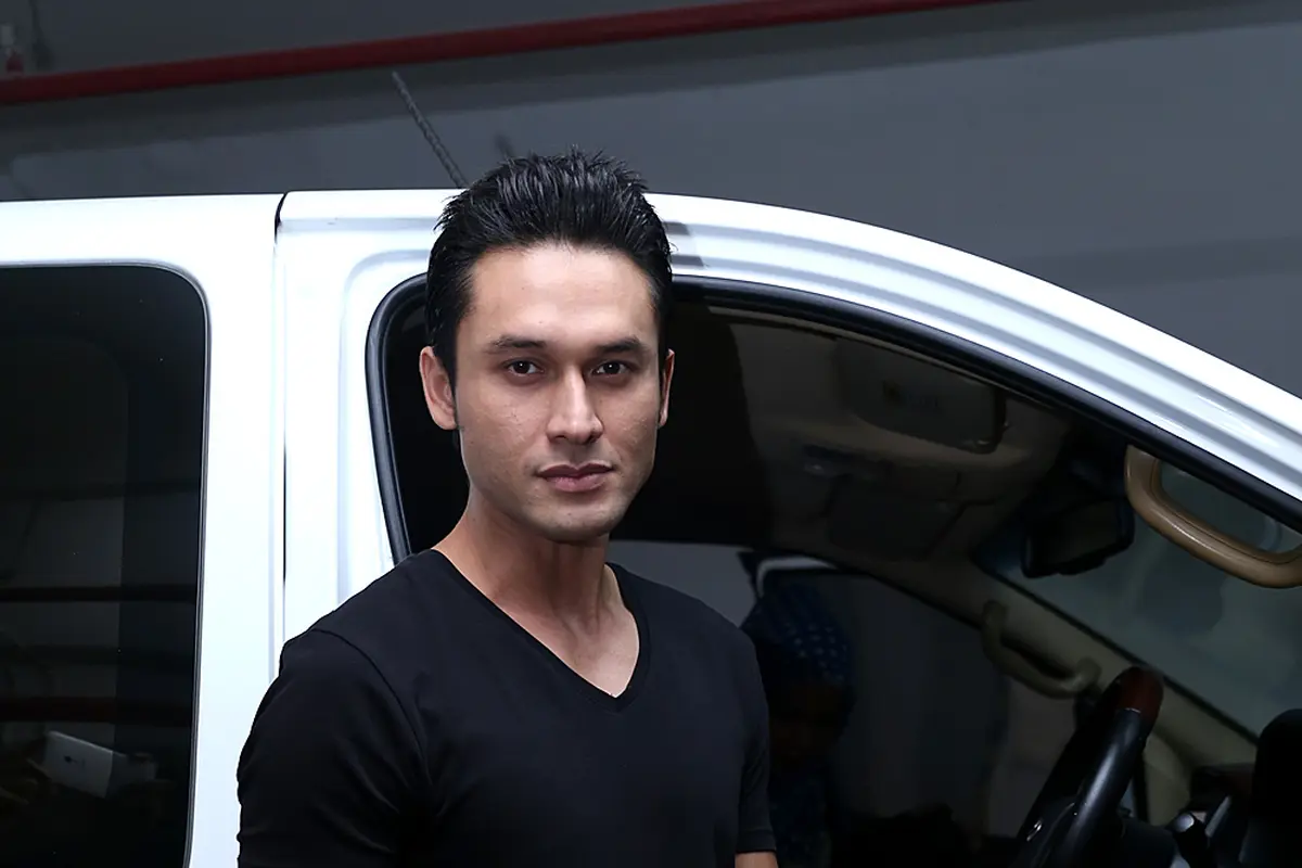 [Bintang] Indra L Bruggman