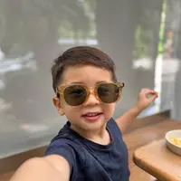 6 Potret Kebersamaan Selvi Kitty dengan Buah Hatinya. (Foto: Instagram.com/abizardkavin)