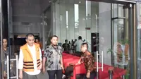 KPK Tahan Pejabat Bakamla Nofel Hasan Terkait Kasus Suap (Liputan6.com/Lizsa Egeham)
