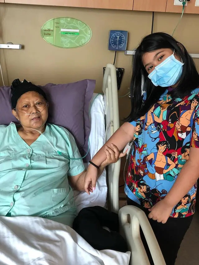 [Fimela] Almira Yudhoyono dan Ani Yudhoyono