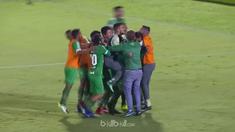 Cruzeiro merebut tiket ke perempat final Copa Do Brasil dengan cara dramatis, mengalahkan tuan rumah Atletico PR 2-1 berkat gol pe...