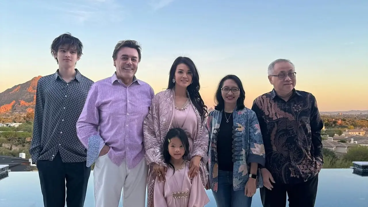 Momen Farah Quinn Jadi Tuan Rumah Acara Buka Bersama, Dihadiri Rombongan KJRI LA