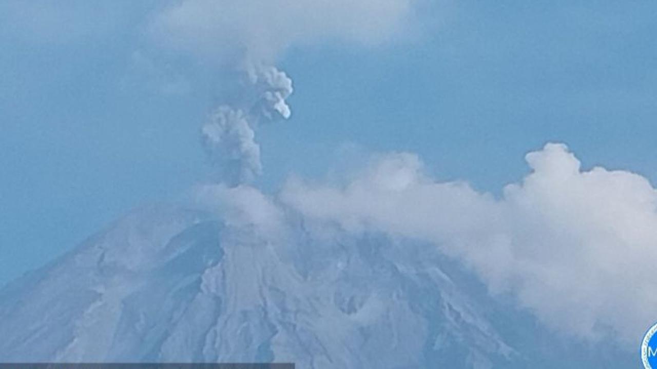 Sebelumnya Kepala Badan Geologi Kementerian ESDM Muhammad Wafid mengatakan, awan panas dan guguran lava pijar masih terjadi di Gunung Semeru. <br>