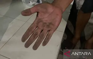 Hujan Abu Anak Krakatau, Warga Serang Keluhkan Mata Perih dan Ganggu Sekolah