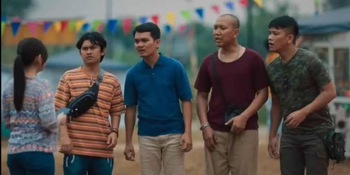 Film Agak Laen