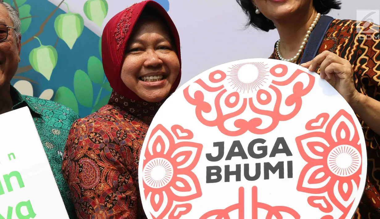 Wali Kota Surabaya Tri Rismaharini dalam acara peluncuran gerakan Jaga Bhumi periode ke-2 di Jakarta, Rabu (21/11). Jaga Bhumi memiliki misi menyelamatkan plasma nutfah Indonesia. (Liputan6.com/Immanuel Antonius)