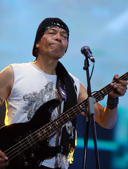 Penampilan God Bless di Jakarta Fair Kemayoran 2015. (Foto: Deki Prayoga/Bintang.com)