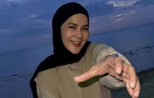 Tampil Cetar saat Lebaran dengan Trik Bulu Mata Palsu Tanpa Lem dari Paula Verhoeven