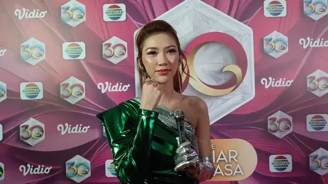 Icha Yang tampil dalam acara dalam acara Konser Raya HUT Indosiar ke-30.