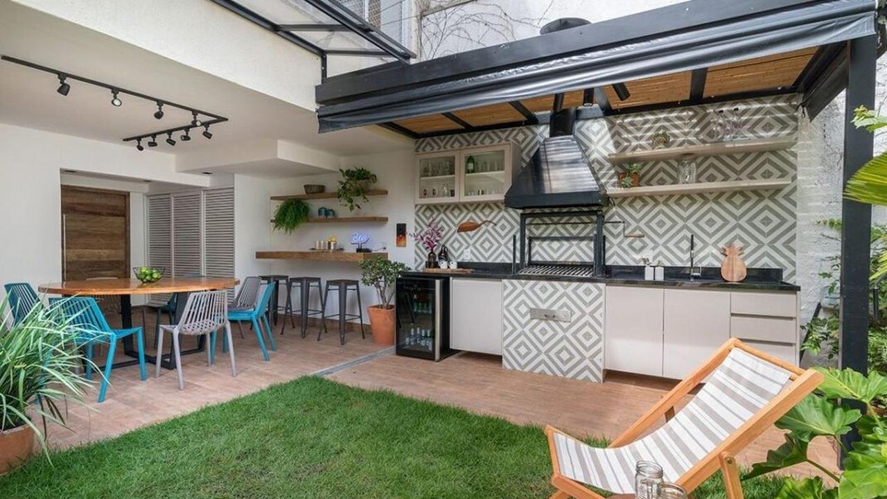 <b>Desain Teras Belakang Rumah Samping Dapur</b><br>