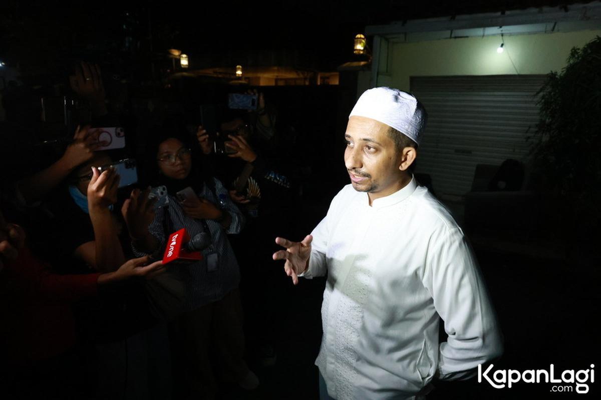Ada Anies Baswedan - Ahok, Potret Suasana Rumah Duka Suami Najwa Shihab yang Sudah Ramai Didatangi Pelayat