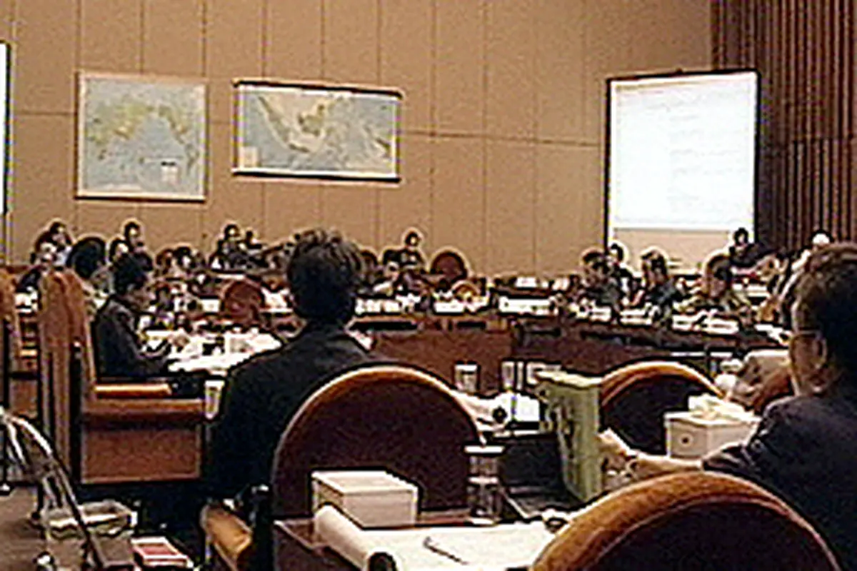 060904dRapat.jpg